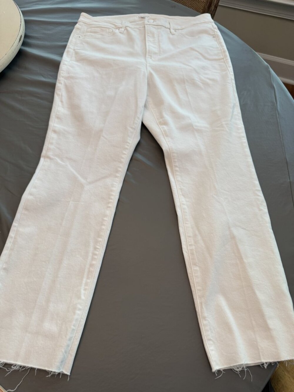 Good American Good Legs Straight jeans NWT